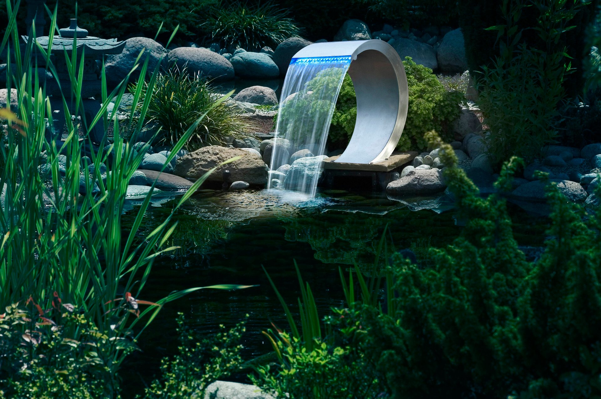 Wasserfall Mamba mit LED 1 Wasserfall Mamba mit LED