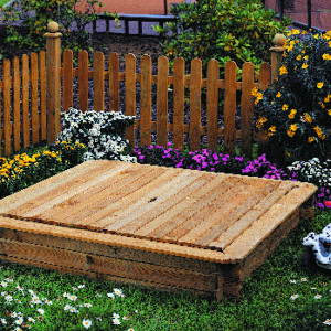 Sandkasten Phil mit Holzabdeckung