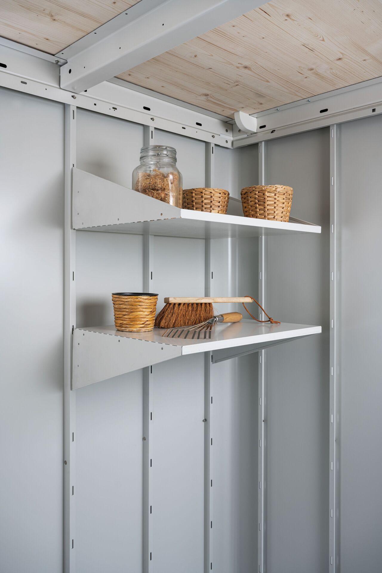 Regalboden tief Gerätehaus Neo grauweiß 2 Böden 1 Regalboden tief Gerätehaus Neo grauweiß 2 Böden