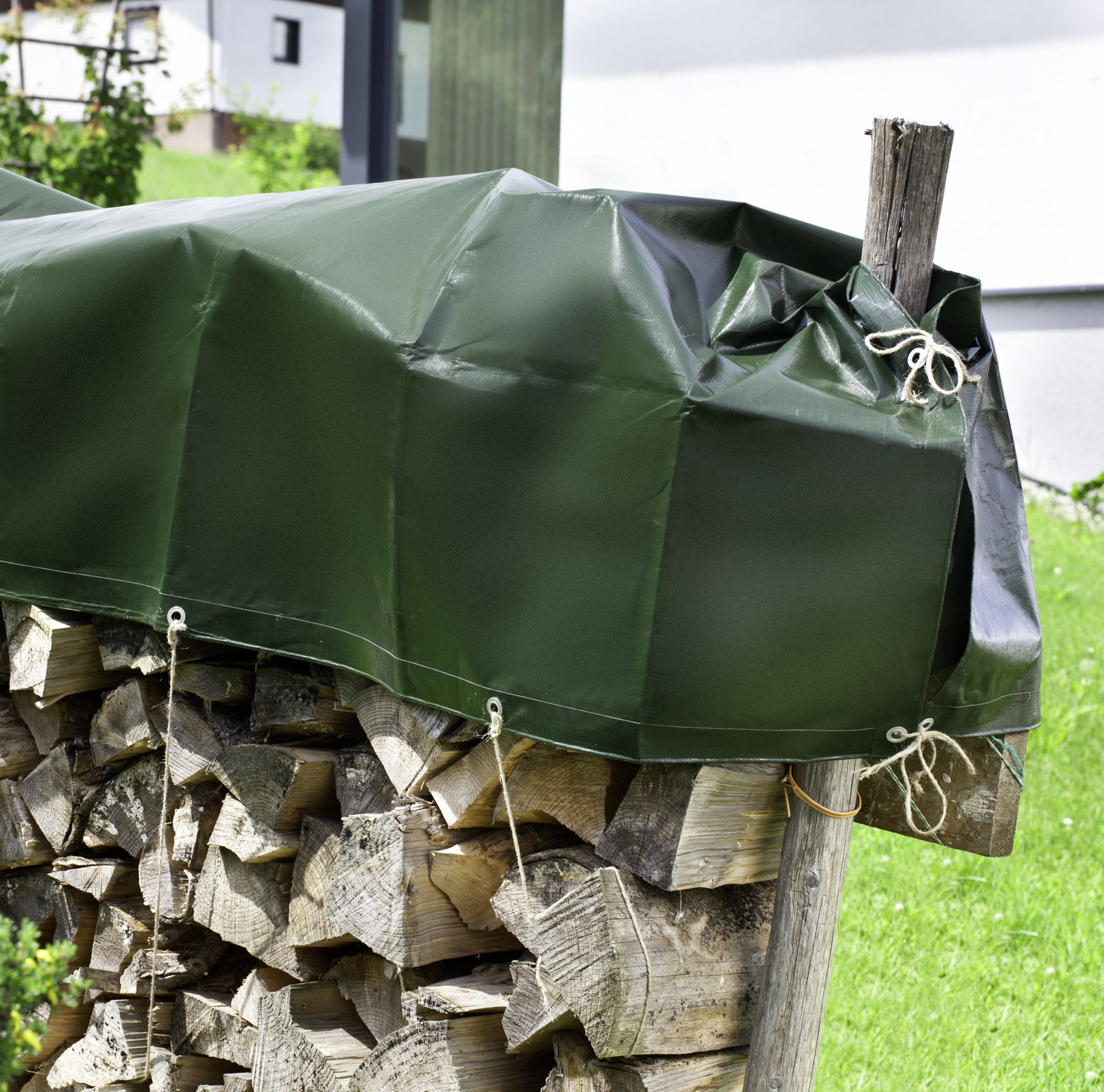 Holz-Schutz-Plane extra heavy 1 Holz-Schutz-Plane extra heavy