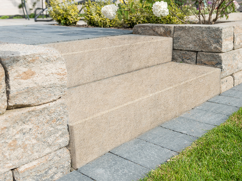 Blockstufe Loreta, 100x35x15cm 1 Blockstufe Loreta, 100x35x15cm